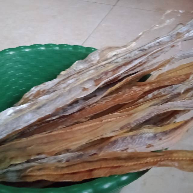 

IKAN ASIN LAYUR /IKAN GEREH LAYUR, TANPA KEPALA 250gram