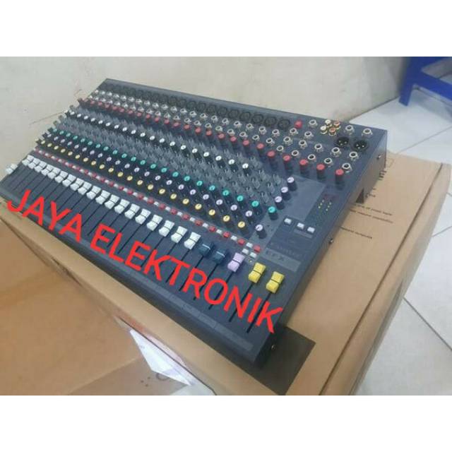 Mixer Soundcraft EFX 20 Effect Lexicon - 20 Channel