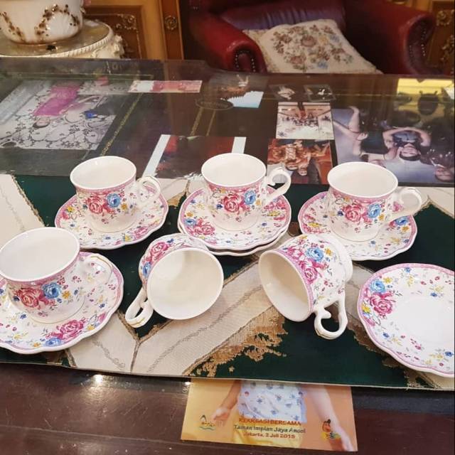 Tea set shabby