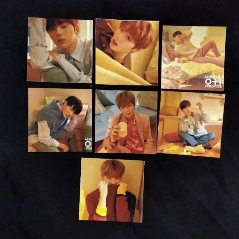

Stiker Wanna one set