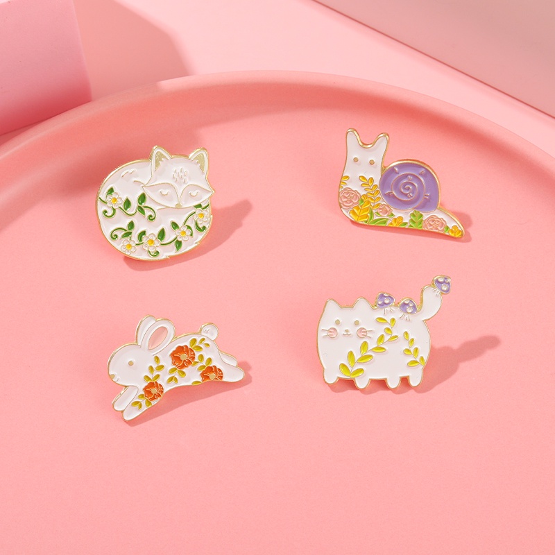 Bros Pin Enamel Bentuk Kartun Kelinci Kura-Kura Siput Bunga Untuk Aksesoris Pakaian