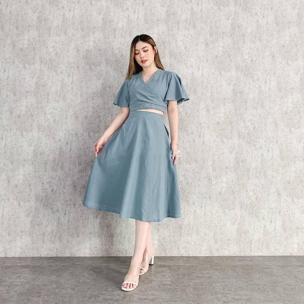 ♡ PREMIUM ♡ REAL PIC ROSELINE 2 IN 1 SET CROP BLOUSE WITH RUFFLE MIDI SKIRT / SETELAN