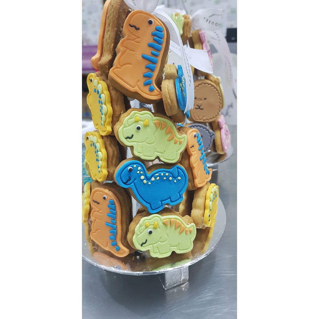 

Dinosaurus fondant cookies set