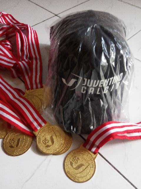 Medali Kuningan
