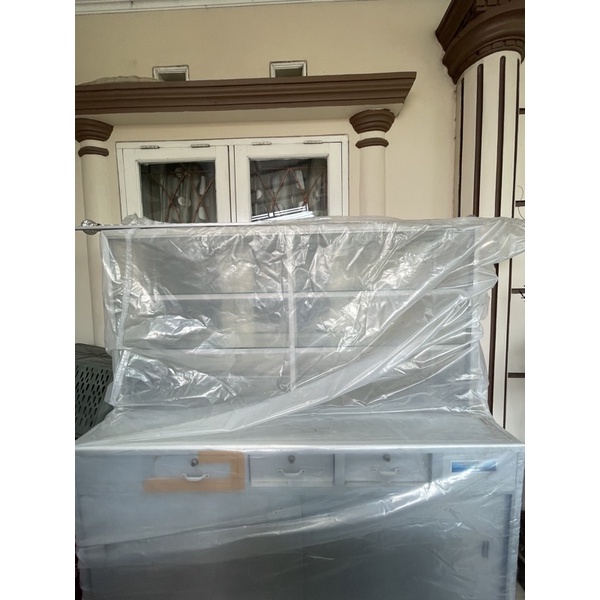 Lemari Etalase Kaca Makanan