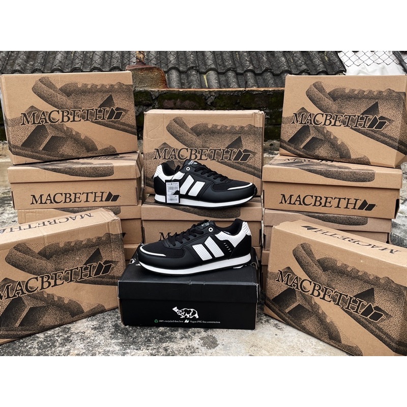 Sepatu Macbeth Fischer Black White 100% Original Resmi