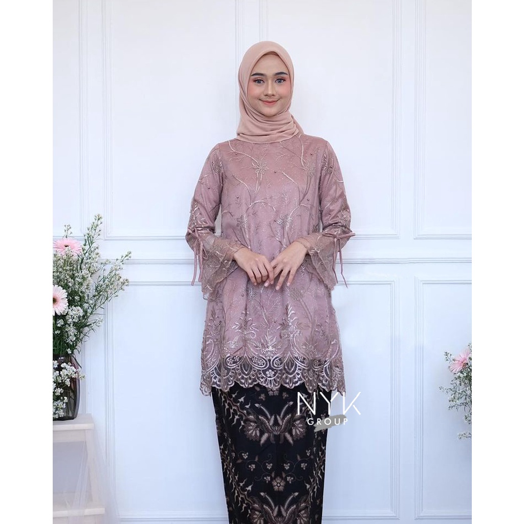 KEBAYA COUPLE SEMI PRANCIS Katun BAHAN KEBAYA SEMI FRANCE CORNELI COUPLE PEVITA - KEBAYA MODERN