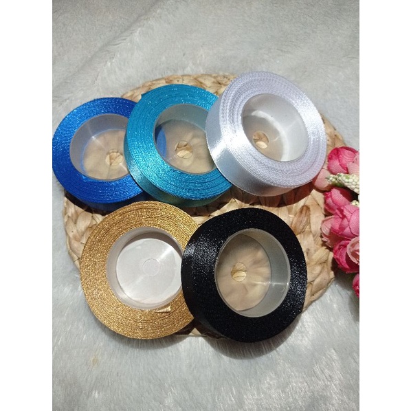 

Pita Satin 2cm (1 roll)