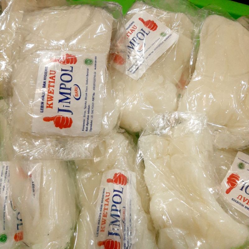 

KWETIAU MENTAH/ MIE ACI / Kwetiau Basah Siap Masak 370Gr