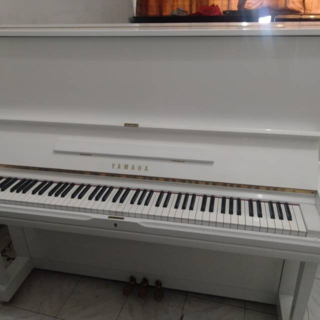 Piano Yamaha U3H Putih Mulus