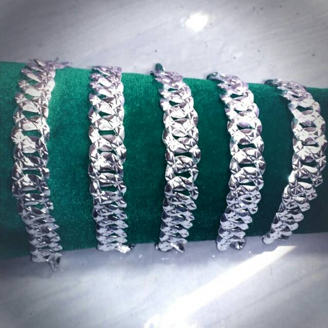 Gelang Perak Sisik Naga