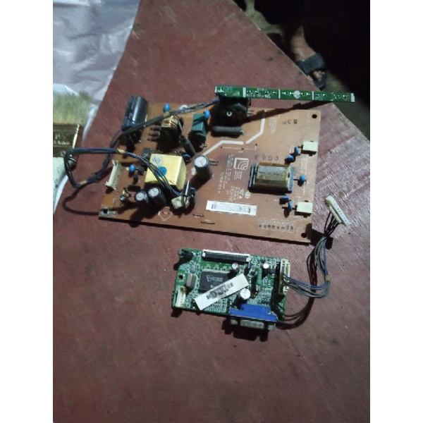 mesin monitor lg w1642s