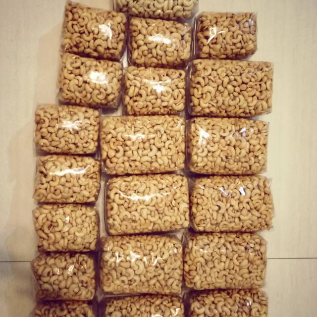 

UKRION-KACANG METE GORENG 500 gram