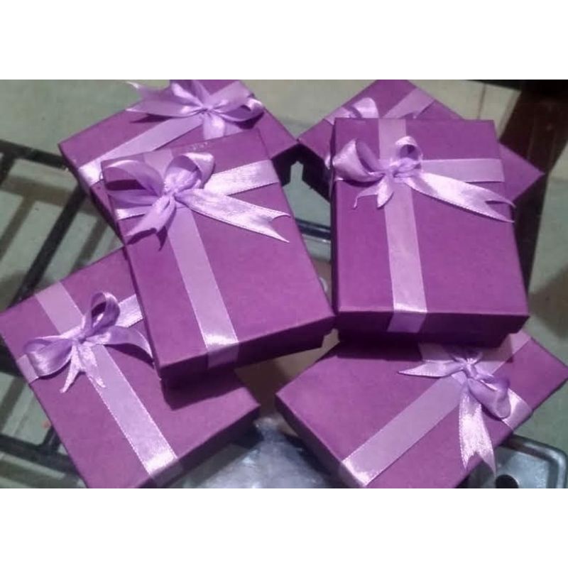 

kotak kado / box hampres / gift box / kotak pesta / box suvenir 10x7x3
