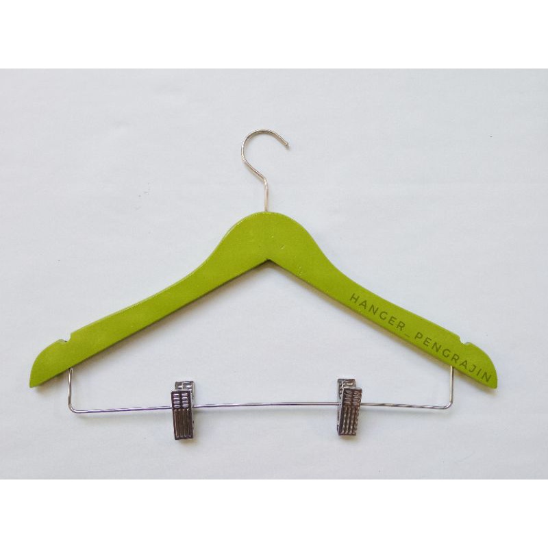 HANGER BAJU KAYU JEPIT DEWASA HIJAU