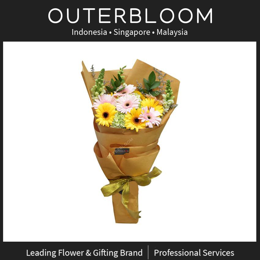 Buket Bunga Asli - Tropical Sunshine Hand Bouquet