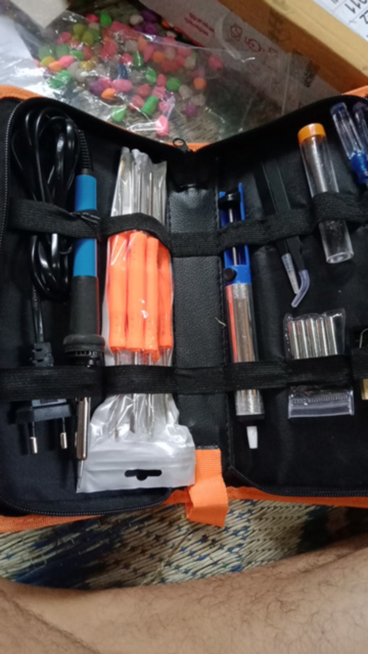 Tool Set Peralatan Solder Kit 7 In 1 60w 220v - Sik-002