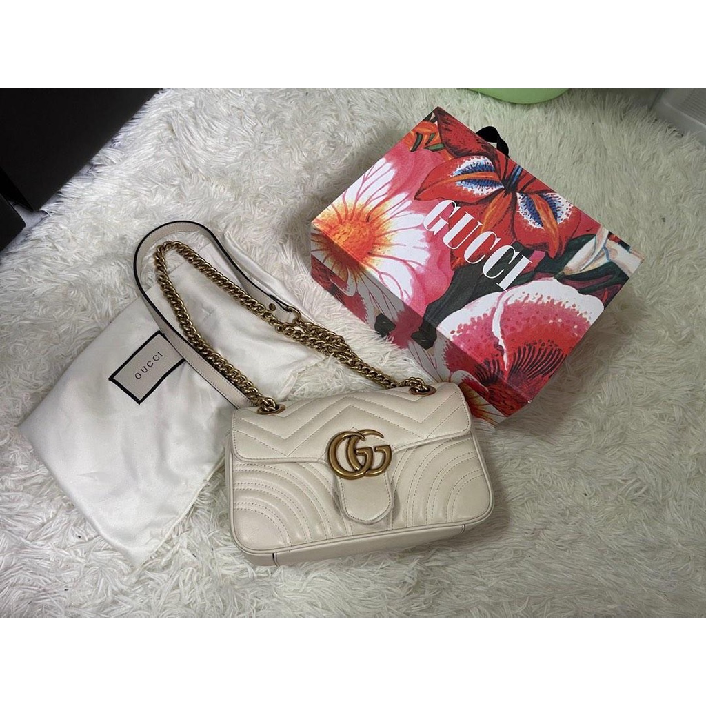 Gucci GG Marmont Small Matelasse Shoulder Bag White