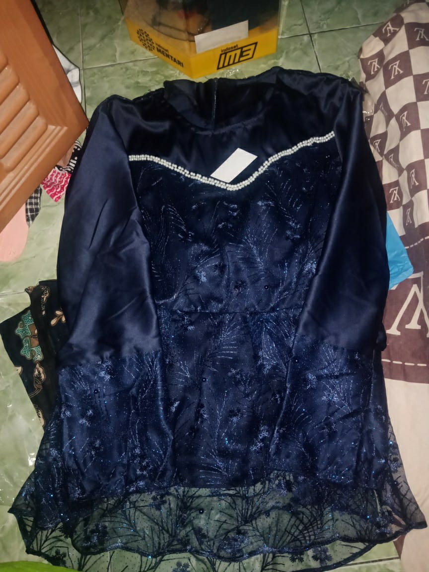 Batik Couple Kebaya Tunangan Pinguin Filya Wisuda Seserahan Kondangan Terbaru Bahan Adem