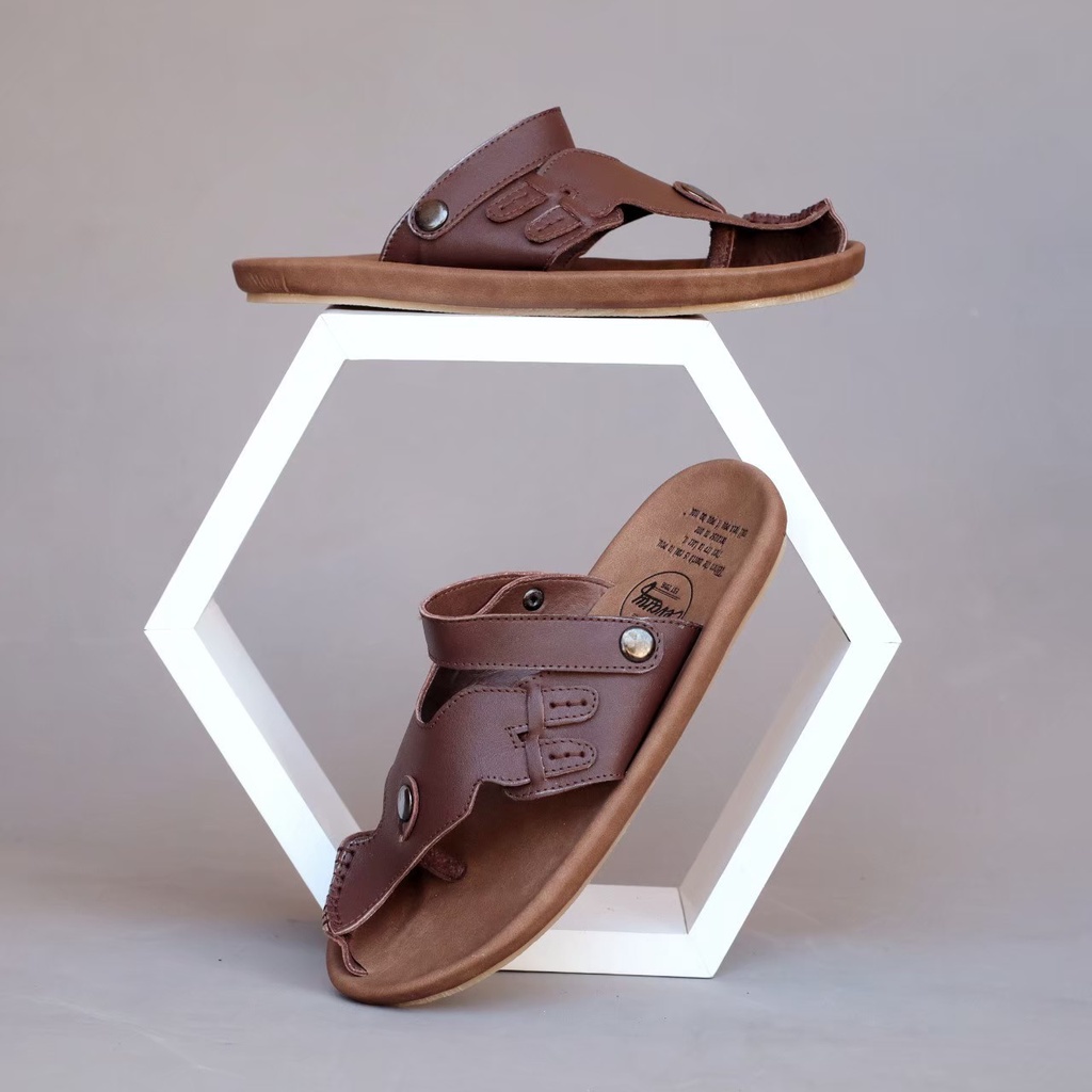 SANDAL JEPIT PRIA DEWASA SANTAI PRIA CEVANY LUCKY KULIT ASLI ORIGINAL CASUAL 100% PRIA KERJA KANTOR NYAMAN || SANDAL JEPIT PRIA INDIAN TERBARU LEBARAN 2022