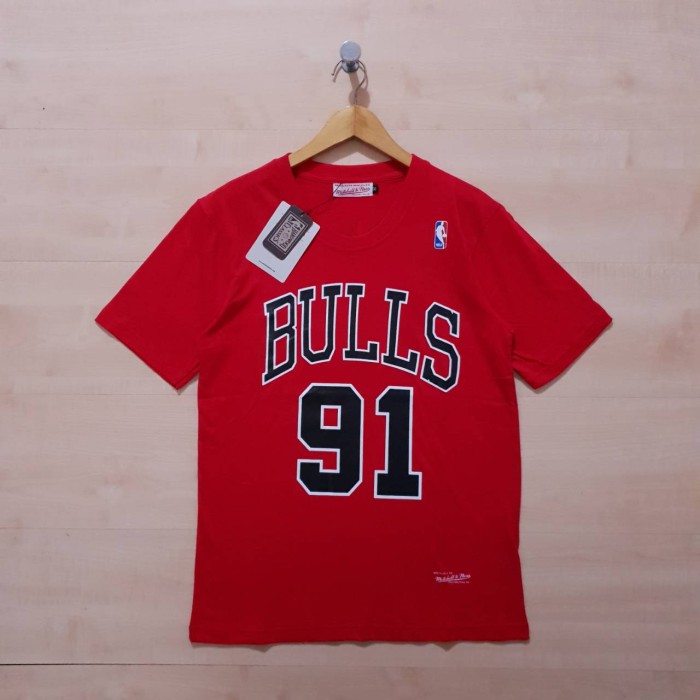 KAOS T SHIRT MITCHELL AND NESS RODMAN 91 CHICAGO BULLS TEE RED - M