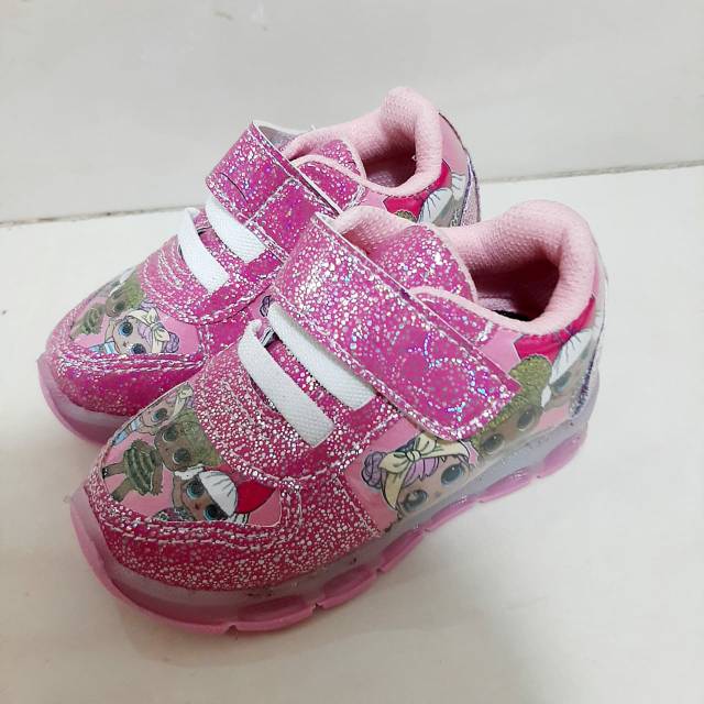 Sepatu Anak Lampu LED LOL Kets Perempuan