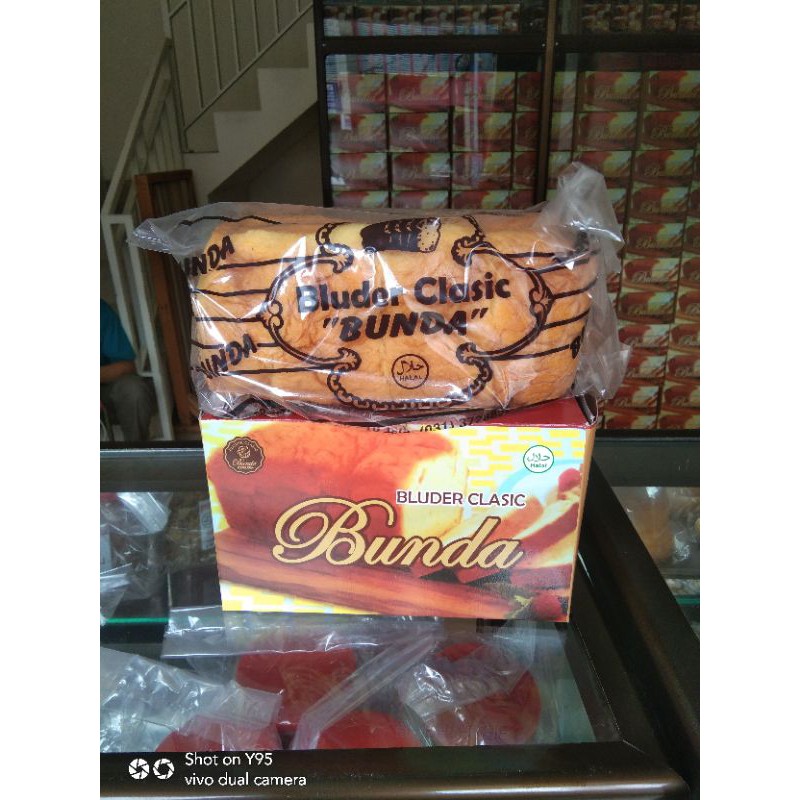 

Roti Bluder Clasic Bunda - Ukuran Besar
