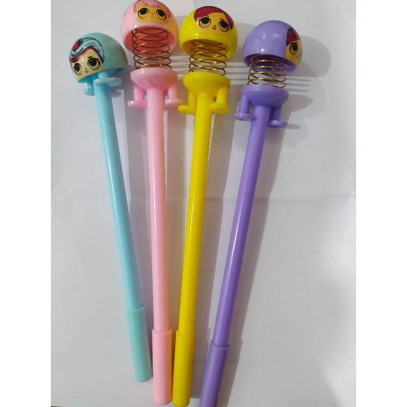 

PULPEN SPRING DOLL P01 PULPEN KARAKTER EMPJI PER GOYANG