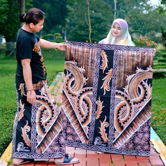 Sarung BATIK LUKIS MALAM MOTIV TANDUK BANTENG