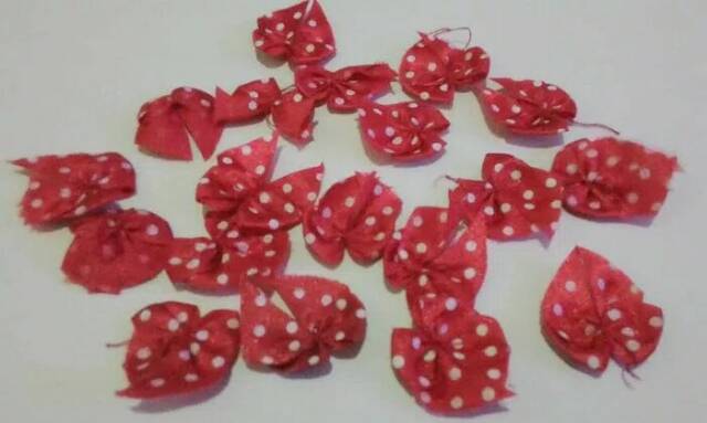 Pita jadi kupu polkadot 1/2 inch isi 144  pcs