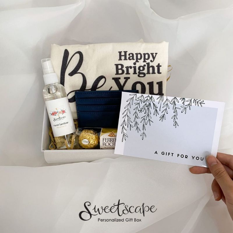 

Gift Box Package 272 - Paket Hampers 272 - Parcel Ulang Tahun