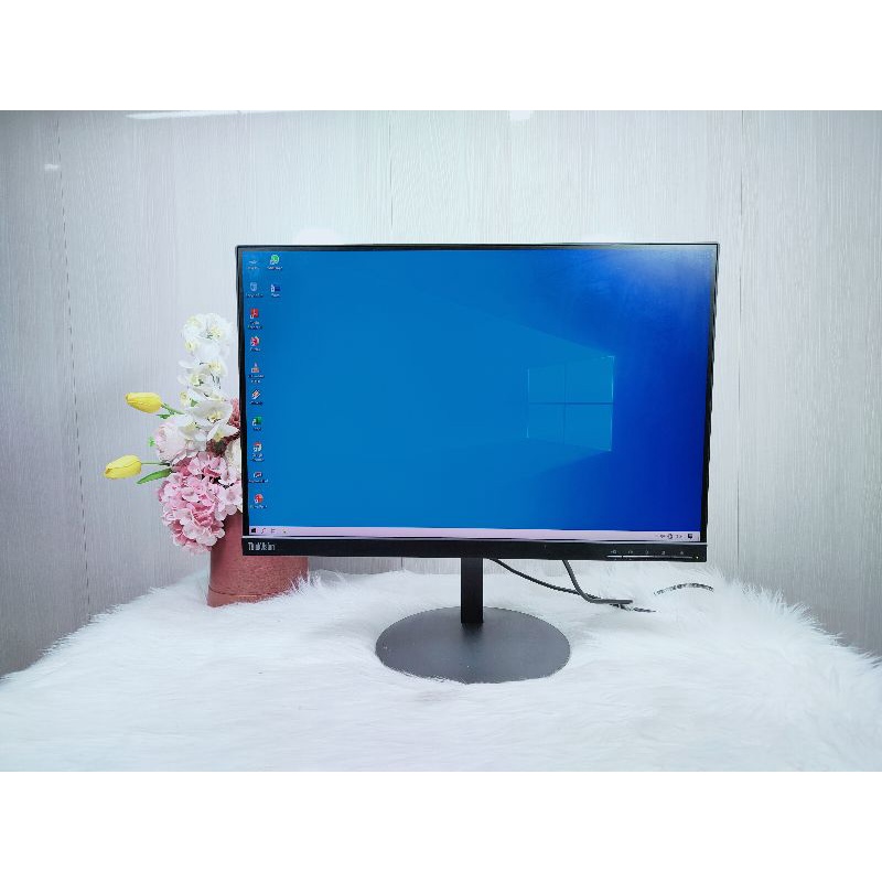 Monitor Led Lenovo Thinkvision T24d-10 24 in Wide Second Minus Layar Baret Sedikit Dilayar