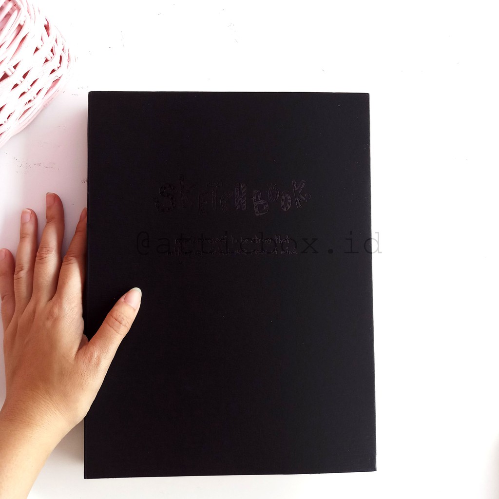

Buku Sketchbook Hitam Besar