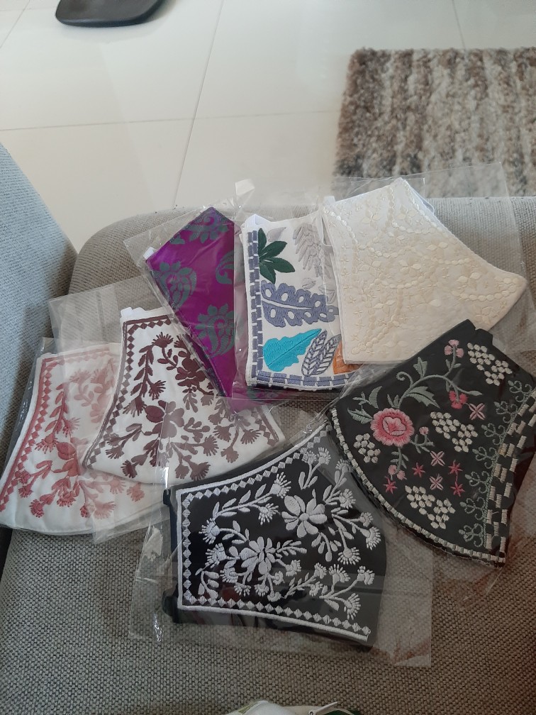 Masker Bordir Ranting Bunga Pink