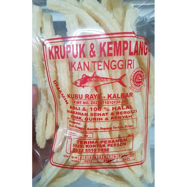 

KERUPUK Kemplang Ikan Tenggiri Kubu Raya model Stik