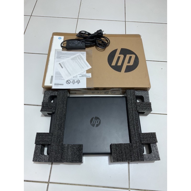 Laptop HP 15 amd E2-9000e