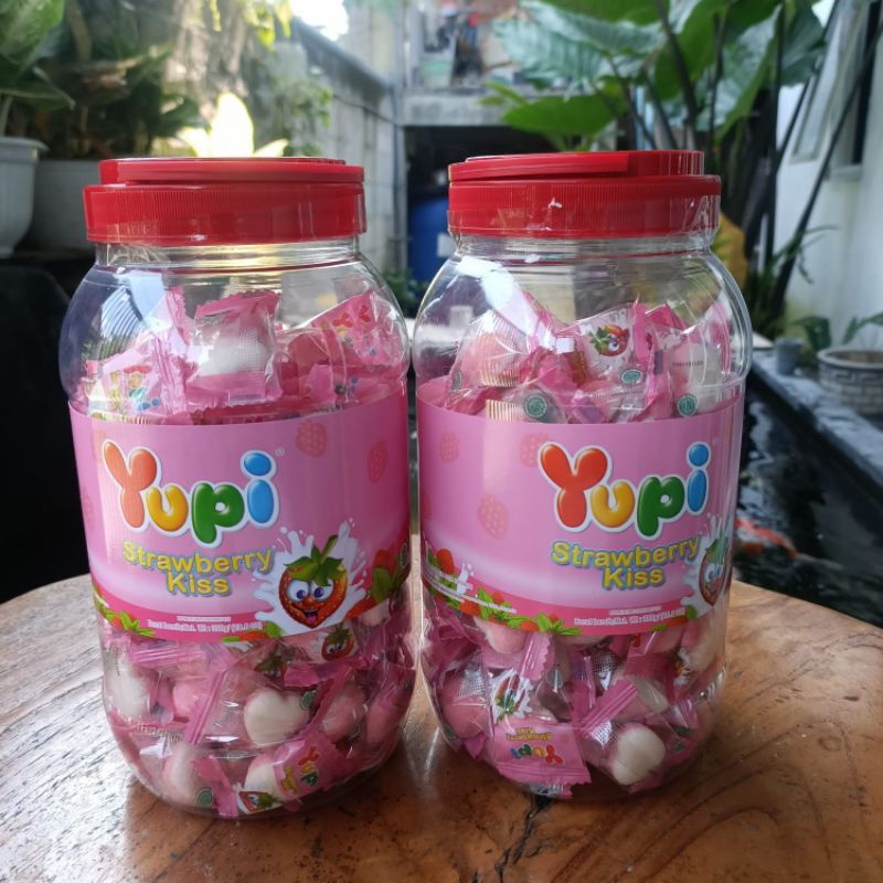 

Permen Yupi Strawberry Kiss Harga Termurah