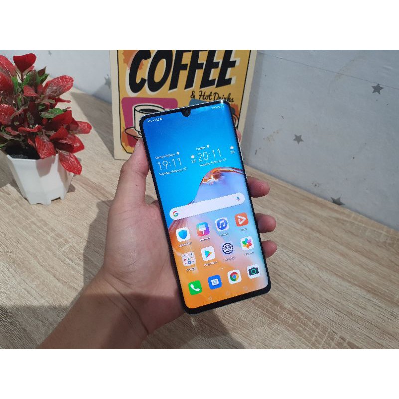 huawei P30 pro ram 8/256gb normal no minus like new resmi indonesia