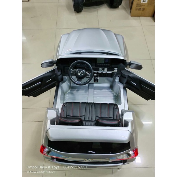 Mobil aki Anak Lexus