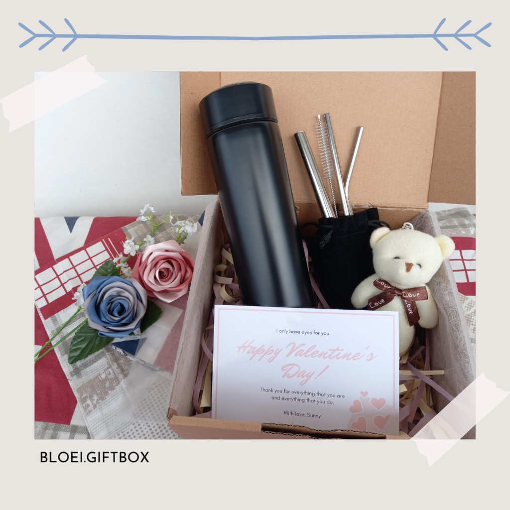 

Gift Box/Hadiah Ulang Tahun/Hadiah Wisuda/Hadiah Anniversary/Graduation Gift/Giftbox (T-02)