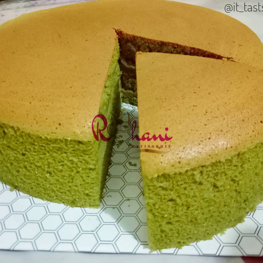 

Bolu Japanese Cheese Cake Green Tea- Rhani Patisserie