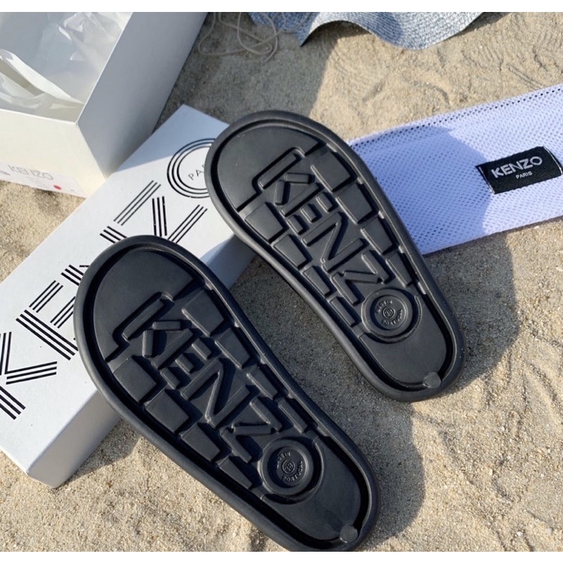 KENZ0 SLIDES SLIPPERS BLACK FONT WHITE