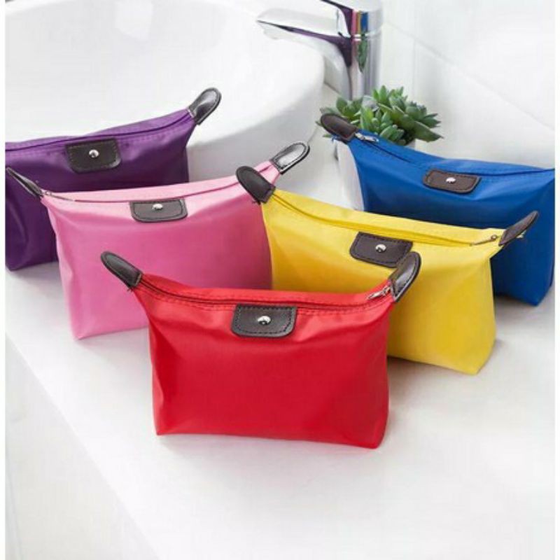 dompet kosmetik
