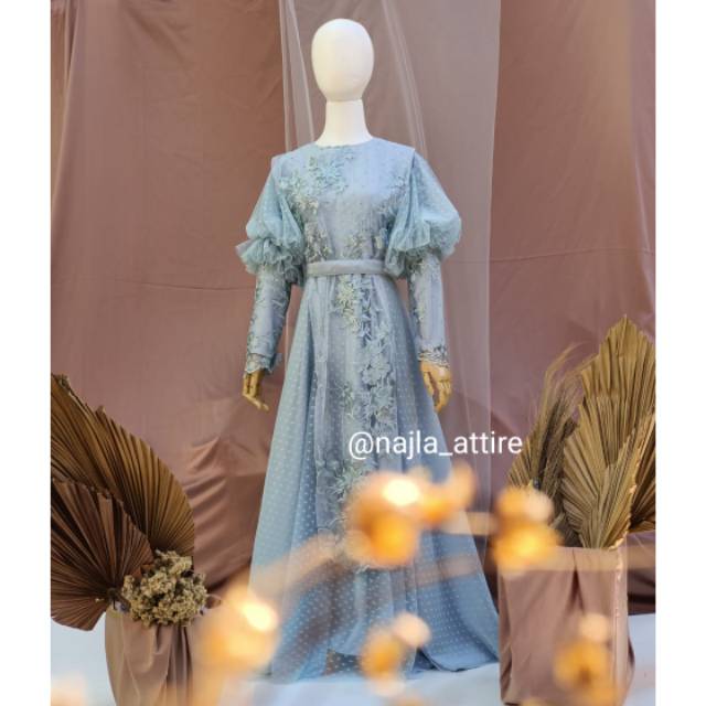 Raflesia dress by @najla_gaunpesta