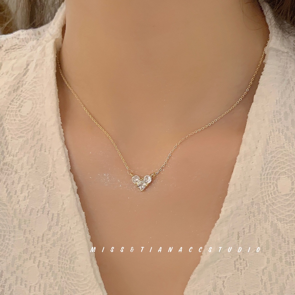 Kalung Rantai Klavikula Hias Liontin Hati Bahan Zirkon Gaya Korea Untuk Wanita