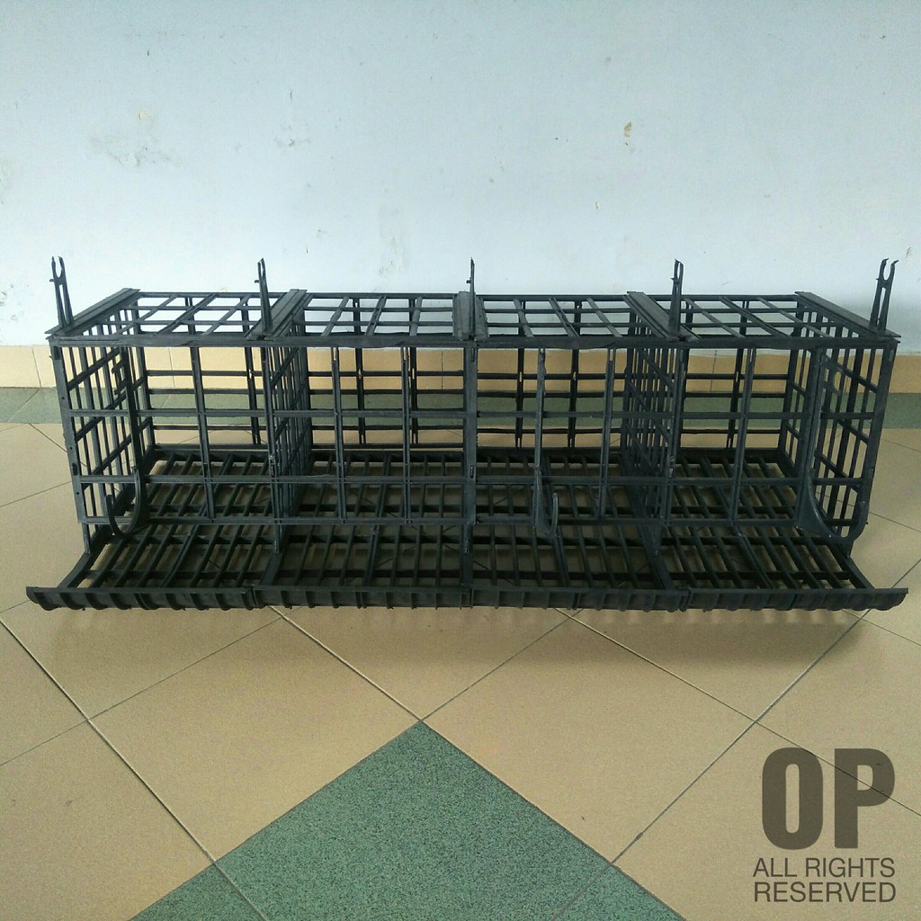 Baterai Kandang Bebek Ayam Petelur Plastik 4 Pintu Atas
