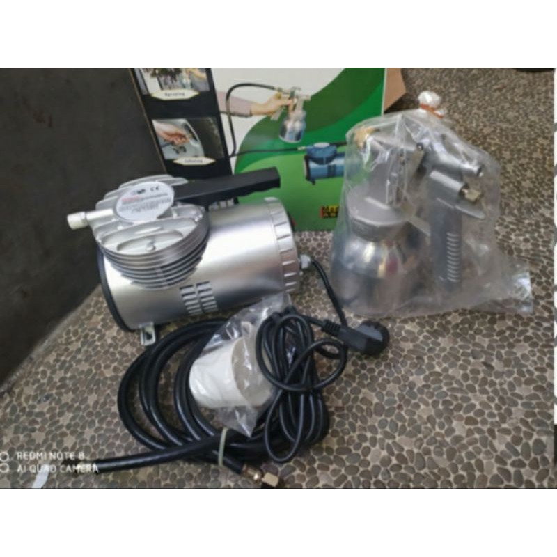 Satu paket alat pengecatan plitur spray gun plus compresor mini