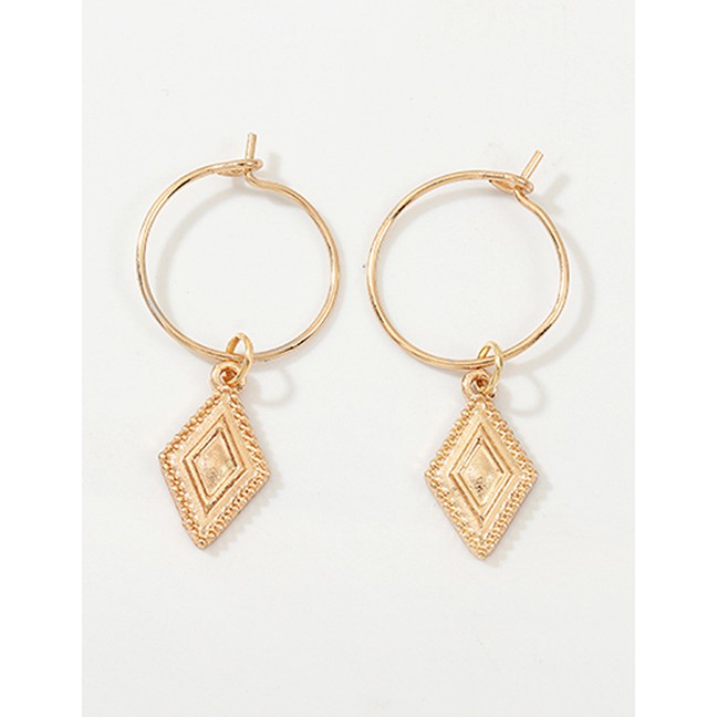 LRC Anting Tusuk Fashion Rhinestone Cross Portrait Seashell Love Geometric Earrings D46855