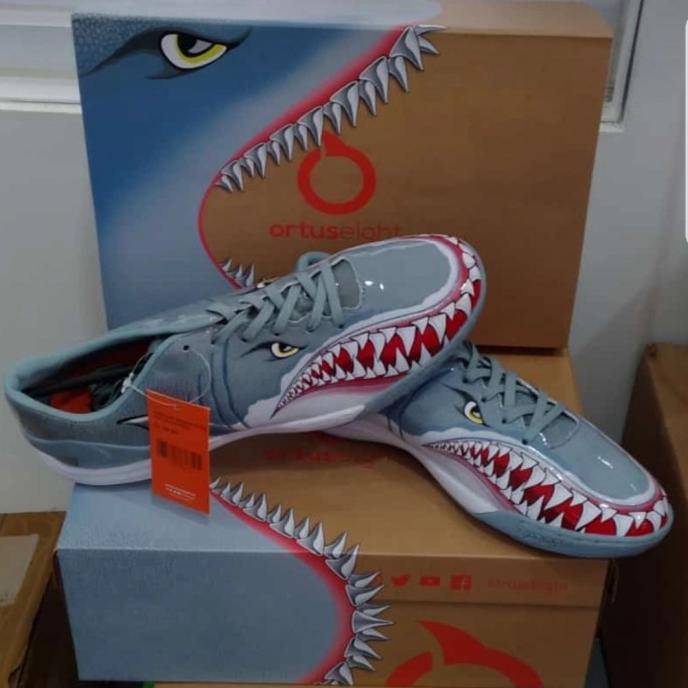 sepatu futsal ortuseight catalyst requin in se 4bration ortuseight