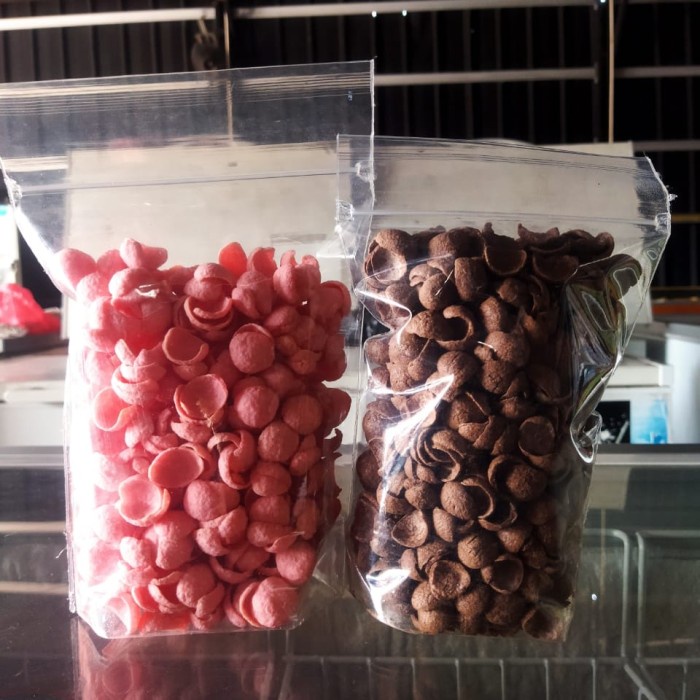 

Snack Cemilan Simba Choco Chips Choco Crunch 150gr - Strawberi